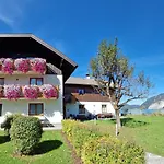 Quarto em Acomodações Particulares Haus Seehof Sankt Gilgen